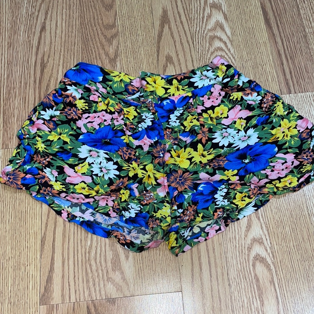 Floral print shorts